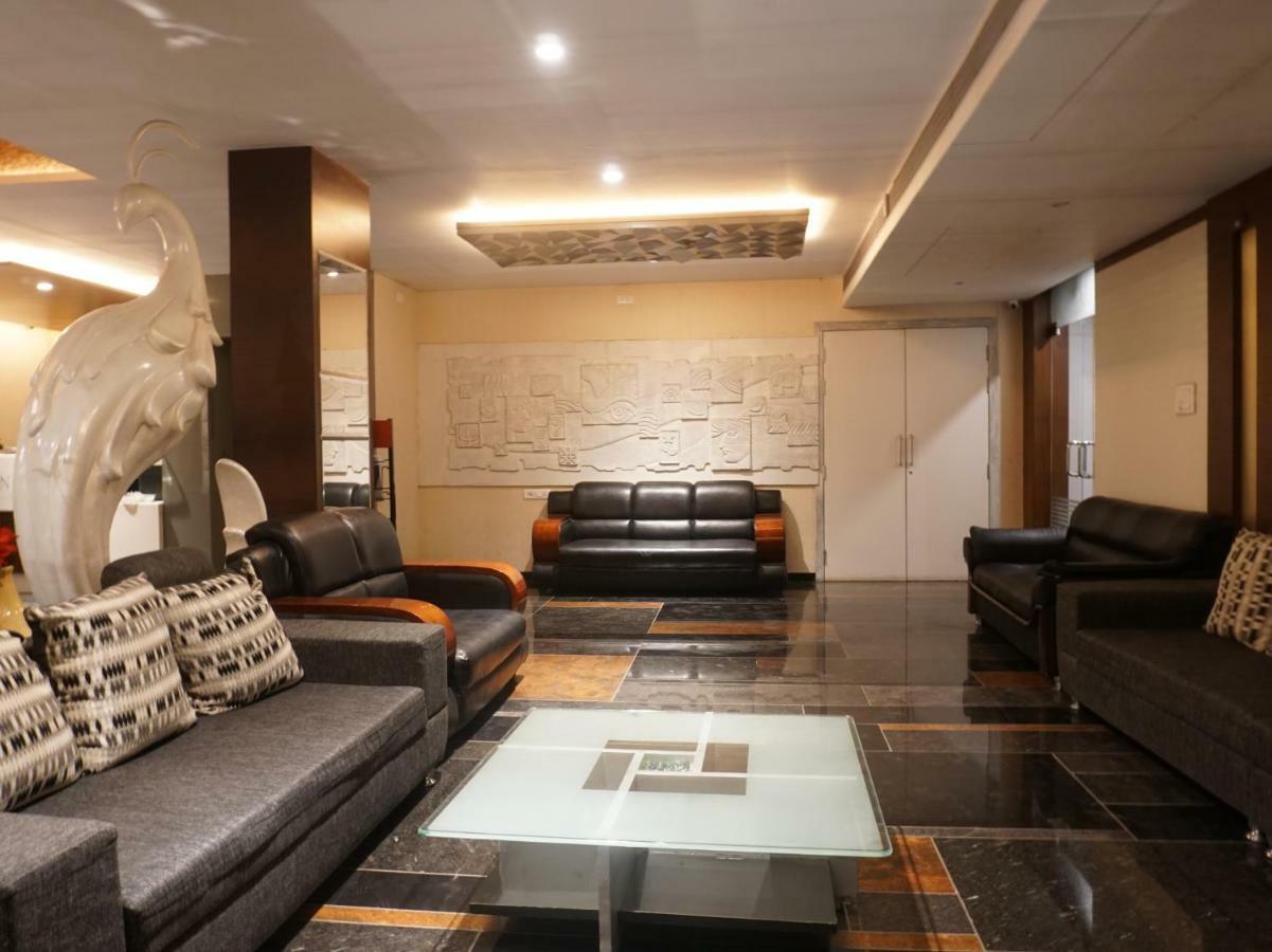 Palette Four Seasons Recreation Resort Jālgaon Exterior foto